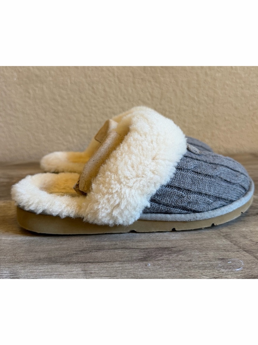 Ugg Cozy Knit Slipper Mules Plush Sheepskin Shearling Collar and Lining Size 7